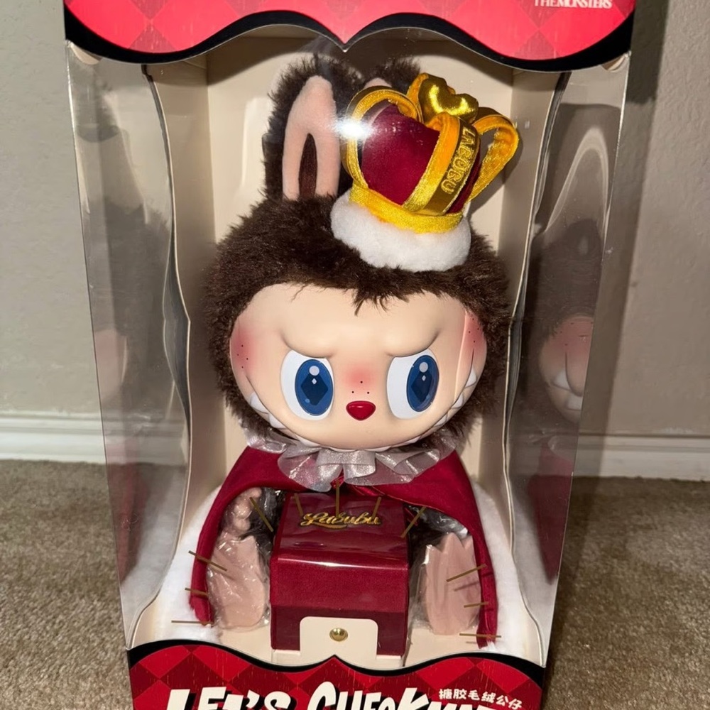 Pop Mart Lets Checkmate King 100% Authentic